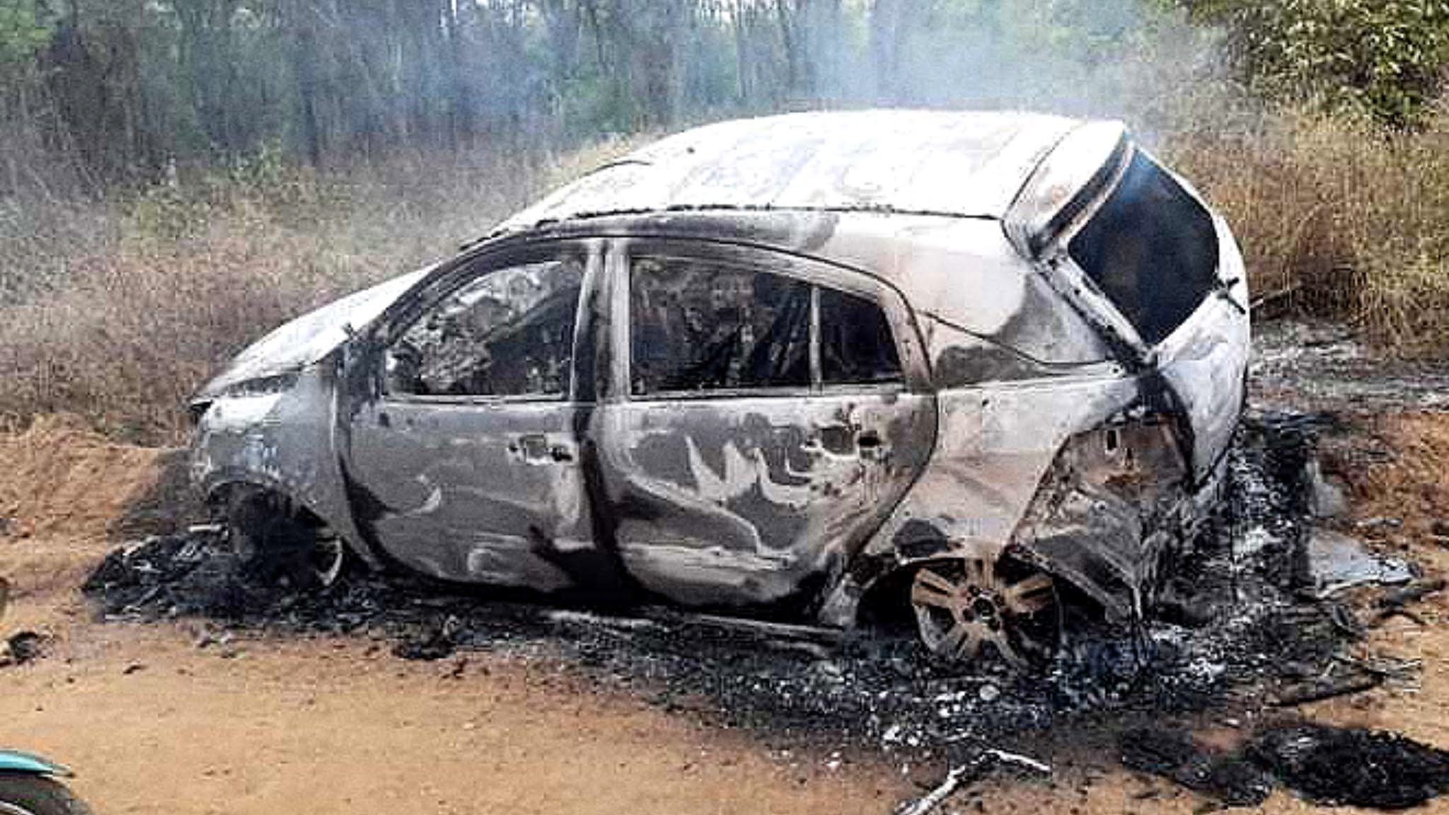 Corpo encontrado dentro de porta-malas de carro na PB é de um homem de aproximadamente 50 anos