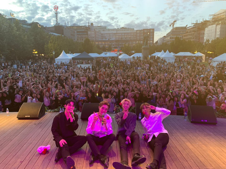 스웨덴에서 한류축제 공연하고온 세븐어클락 | 인스티즈