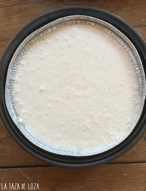 molde-con-preparación-de-la-tarta-de-queso