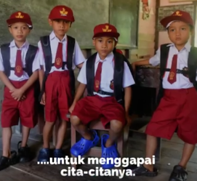 ''Pak Jokowi, Minta Tas''