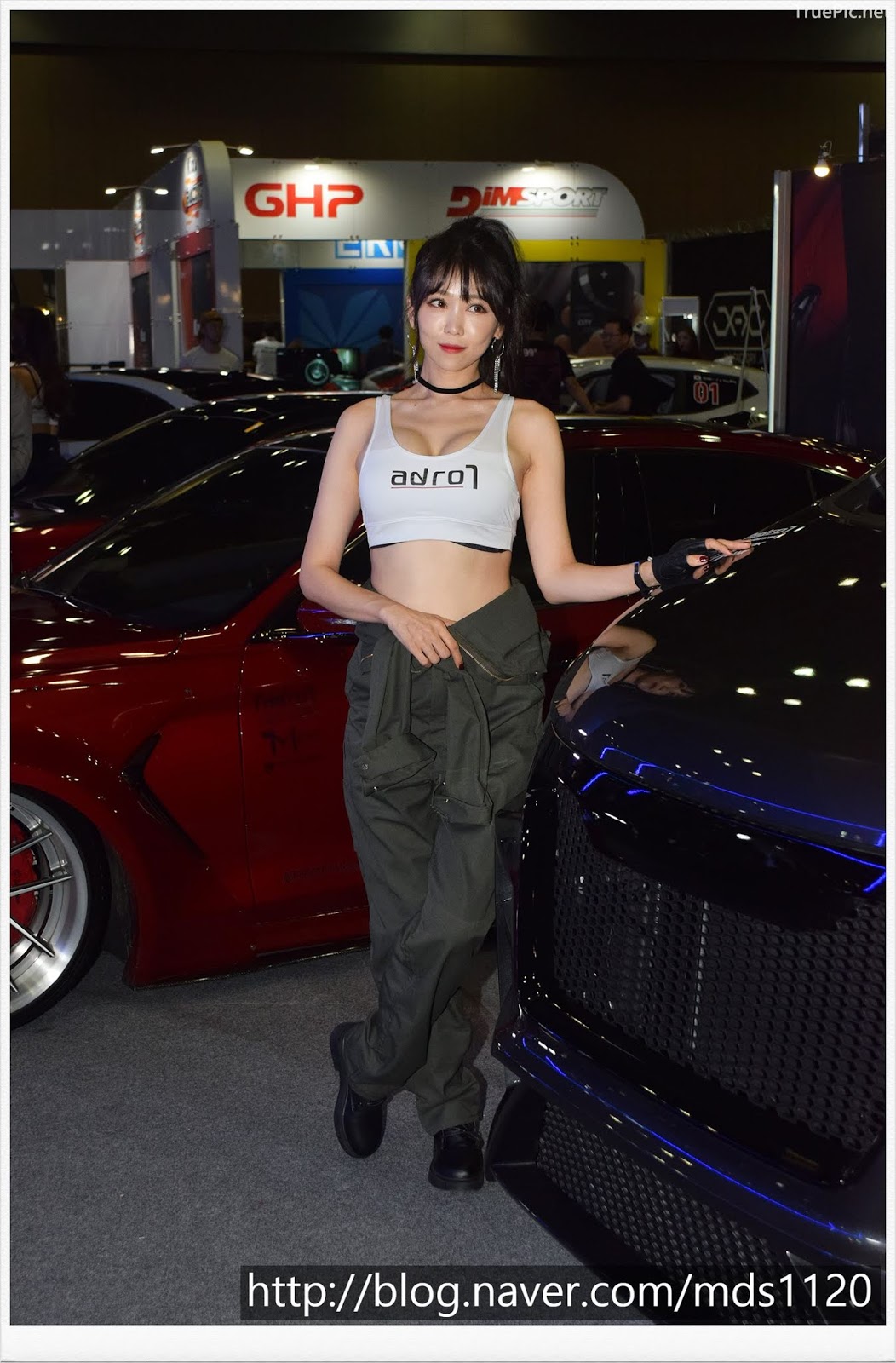 Korean Racing Model - Lee Eunhye - Seoul Auto Salon 2019 - Picture 40