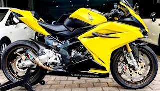 MODIFIKASI HONDA CBR 250 RR  TERBARU DAN KEREN