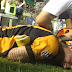 Hinchas de Blooming causaron bochorno tras el final del partido