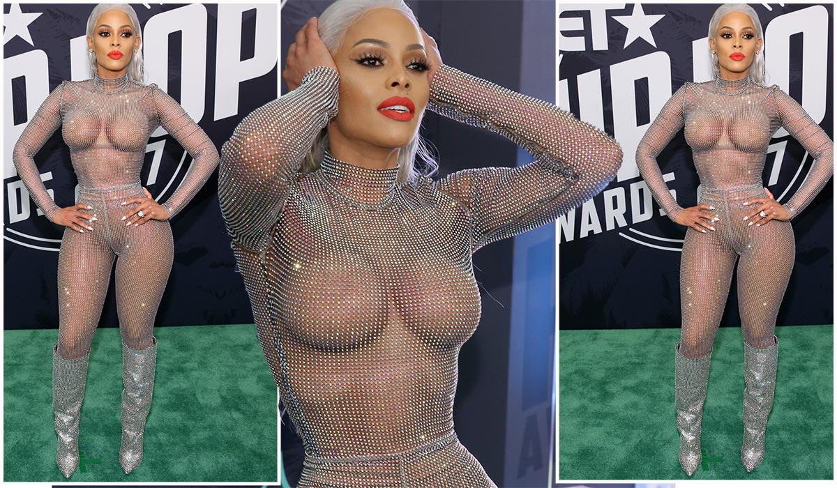 Keyshia ka'OIR goes nude in outfit.