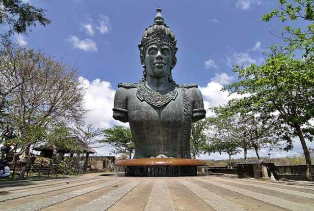 Wisnu Plaza - Garuda Wisnu Kencana