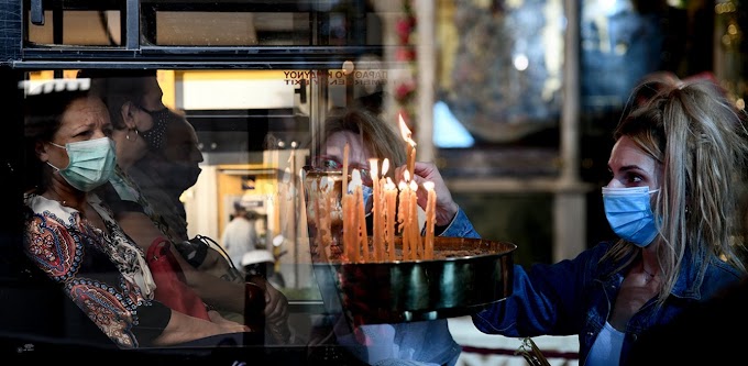 Κορονοϊός - Λινού για Θεία Κοινωνία: Δεν υπάρχει μελέτη για μετάδοση με σάλιο