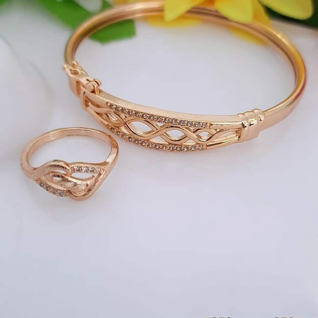 Bracelet and ring sets