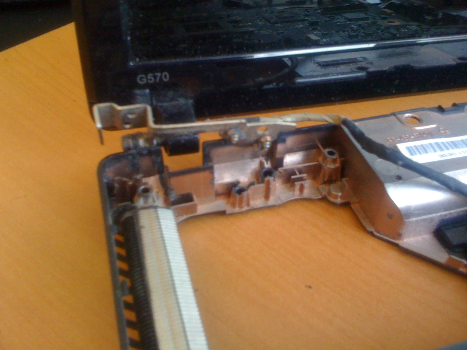 ремонт шарниров ноутбука своими руками