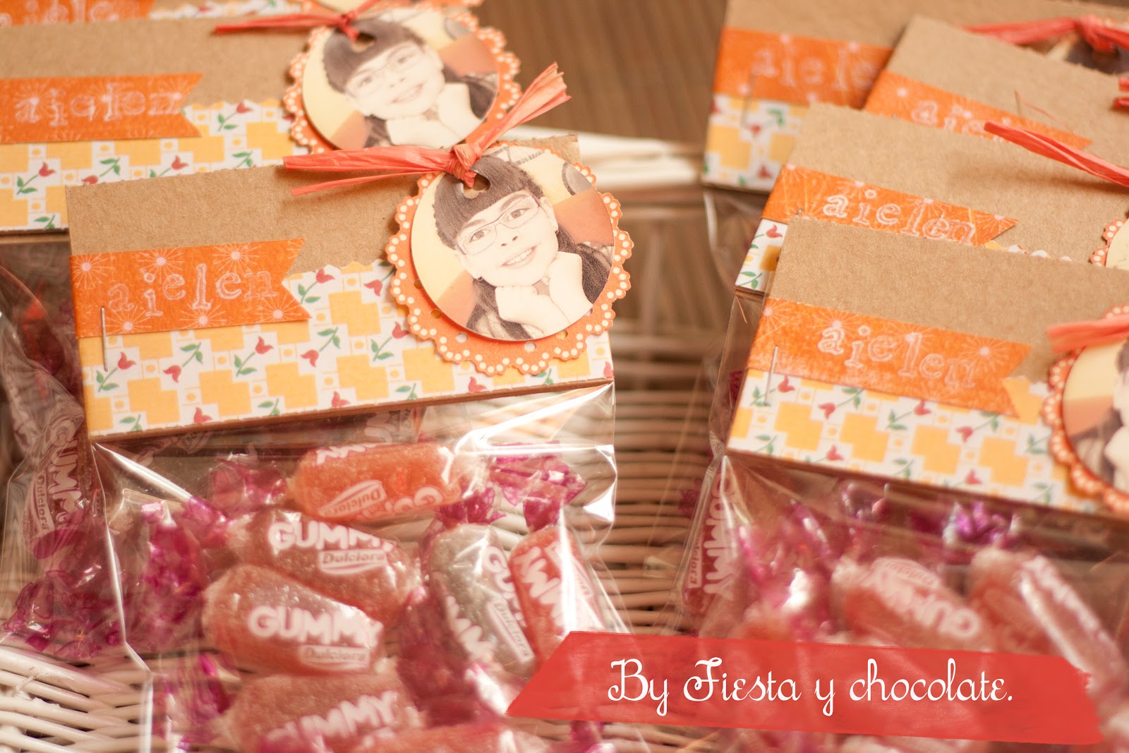 Fiesta y chocolate eventos. Celebra un gran momento. Tres detalles