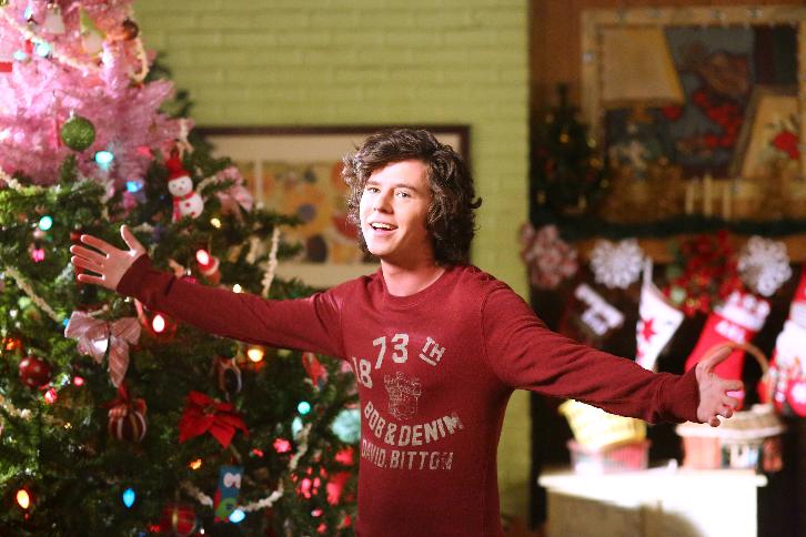 The Middle - Episode 8.09 - A Very Marry Christmas - Promotional Photos & Press Release