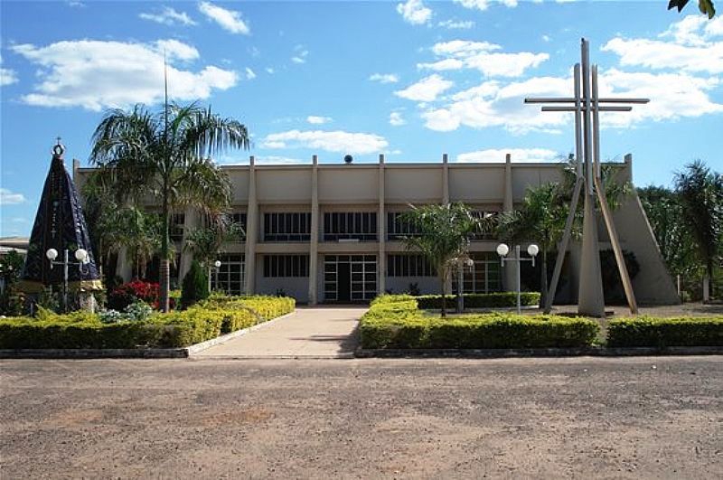 VIAGEM, TURISMO E AVENTURAS POR LUGARES INCRÍVEIS ÁGUA BOA / MATO