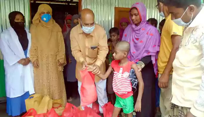 Distribution of Eid materials to Amena Mansur Autistic and Handicapped School in Kazipur কাজিপুরে আমিনা মনসুর অটিস্টিক ও প্রতিবন্ধী বিদ্যালয়ে ঈদ সামগ্রি