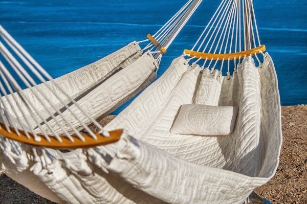 Garden hammock chairs and hammocks