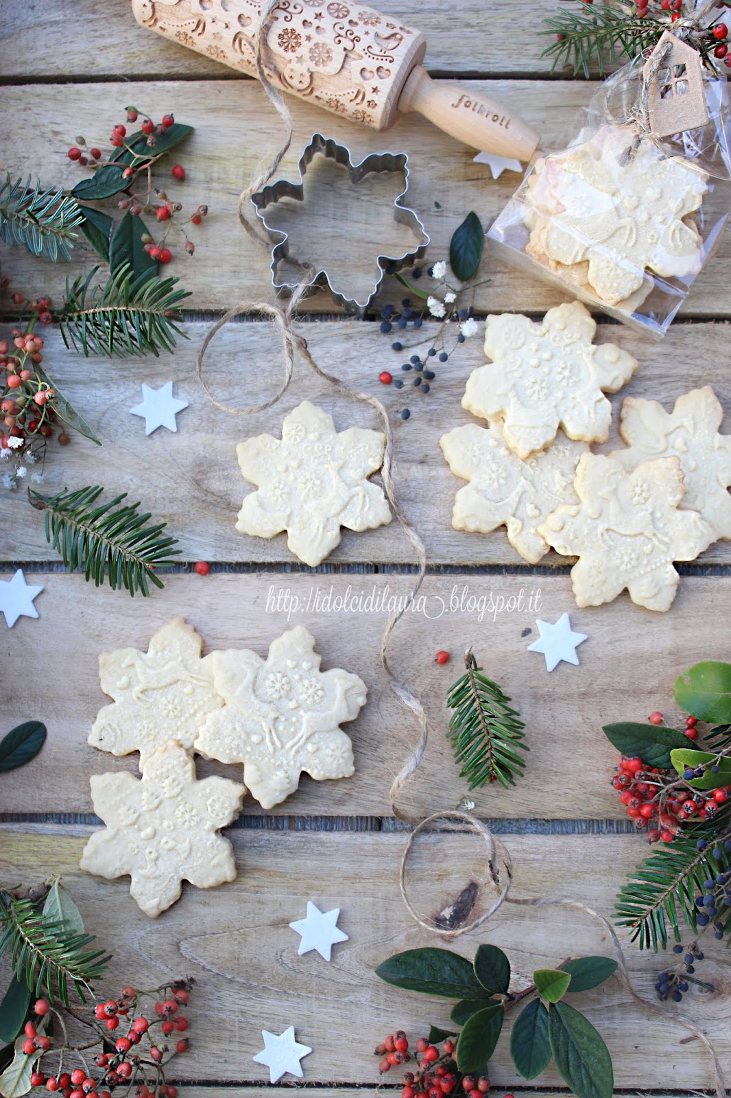 Biscotti Per Albero Di Natale Quanto Durano.I Dolci Di Laura Biscotti Di Natale