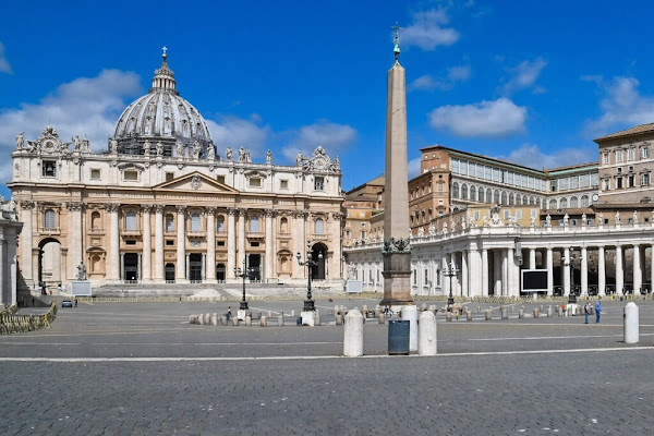Kisah Singkat Basilika Santo Petrus Vatican