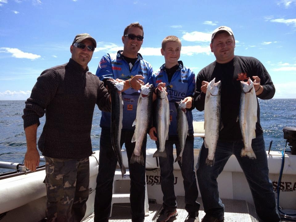 guide Lac Ontario saumon chinook . coho et truite steelhead