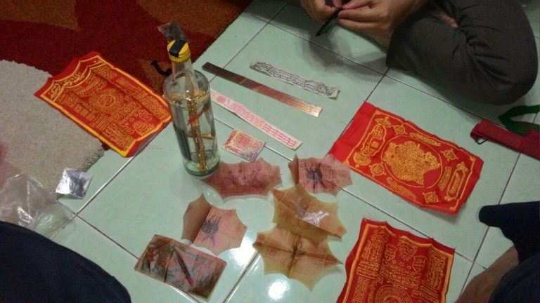 Tak Perlu Pakai Jimat Itu Syirik Ini 7 Penglaris Usaha Paling Mujarab Sudah Banyak Yang Membuktikan