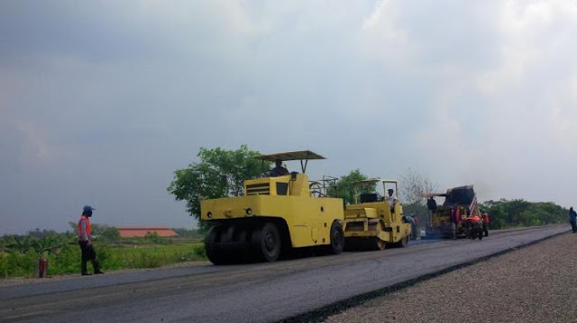 Siap-siap, Jalan Menuju Bandara Syamsudin Noor Bakal Dialihkan ke Sini Jalan menuju Bandar Udara Syamsudin Noor di Banjarbaru bakal dialihkan melewati jalan lingkar Utara.