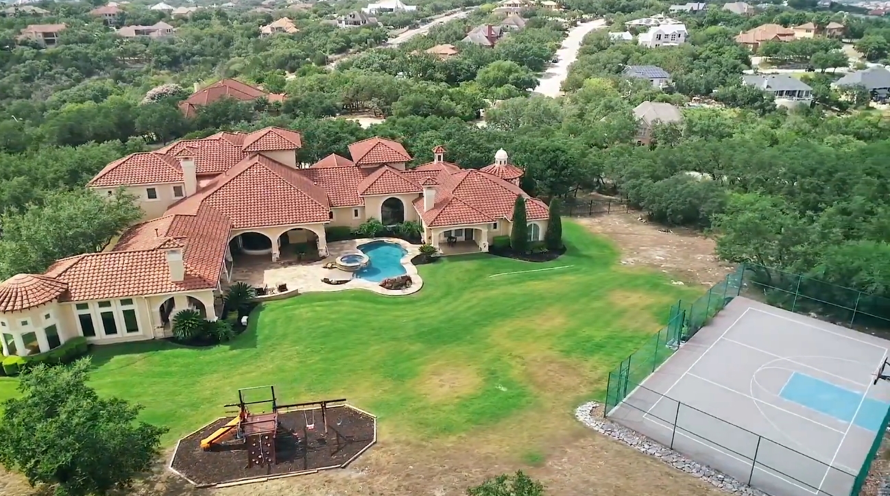 Luxury Home Design Tour vs. 38 Champions Run, San Antonio, TX 78258