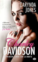 http://lachroniquedespassions.blogspot.fr/2013/11/charley-davidson-tome-1-premiere-tombe.html#