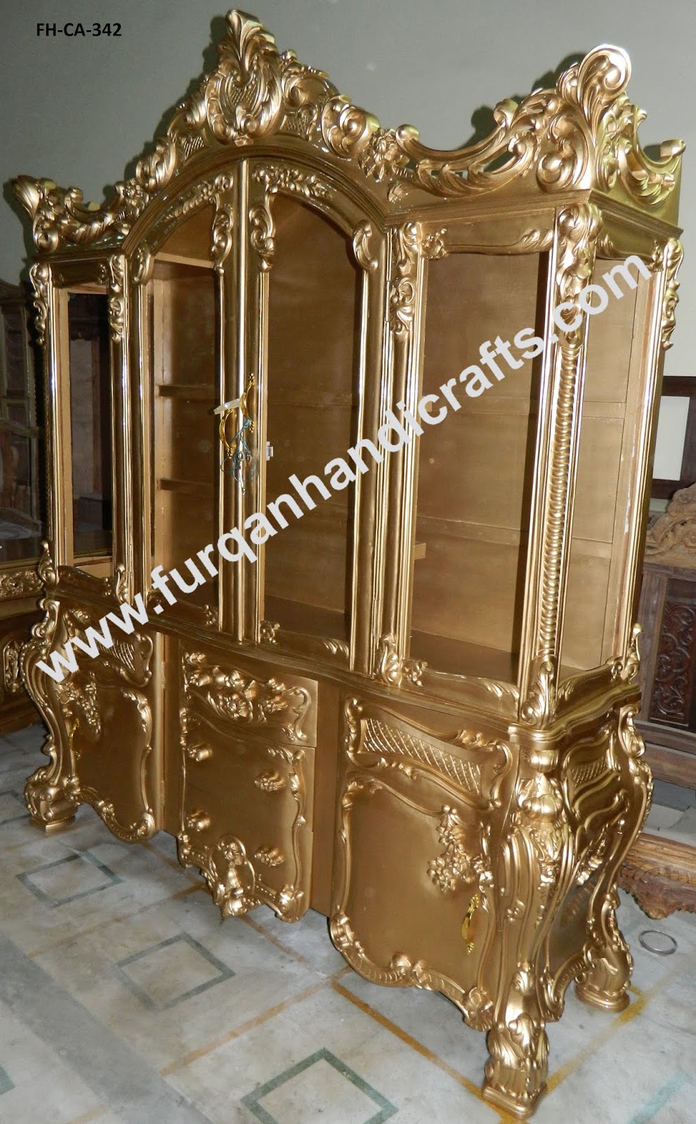 CROCKERY ALMIRAH Furquan Handicrafts