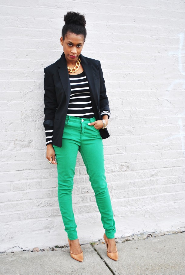 Fashionable Outfits With Dark Green Pants For Ladies