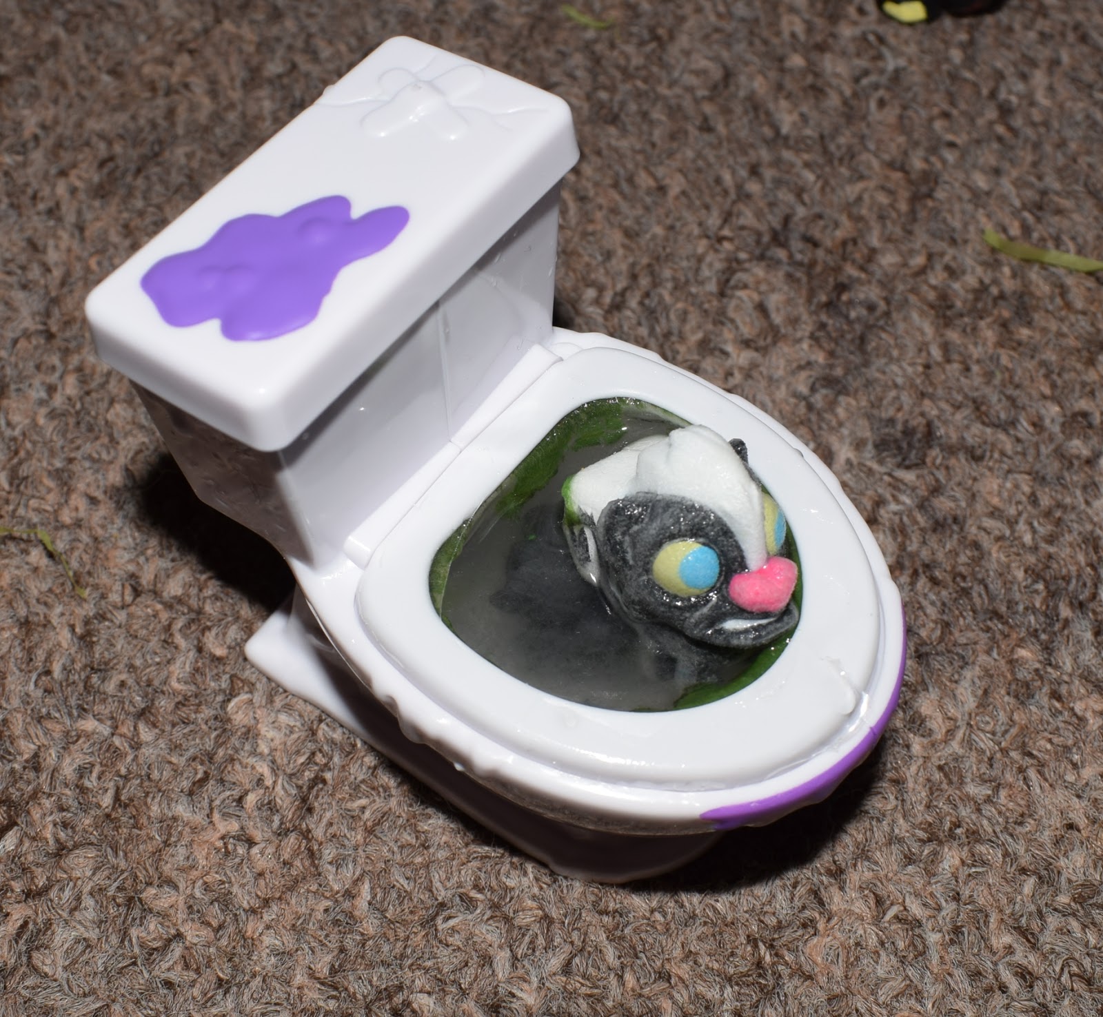 Tantrums To Smiles Flush Force Collectibles **REVIEW**