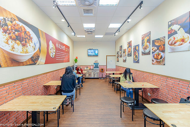 林記飯館,古早南部口味平價小吃,滷肉飯肥肉瘦肉任你挑!還有熟客必點蜜汁小魚乾花生