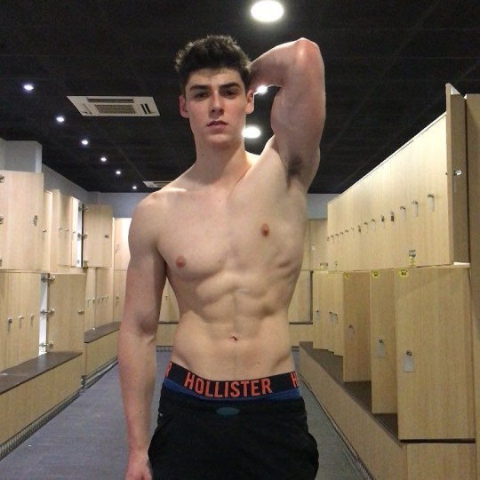 Locker Room (9)