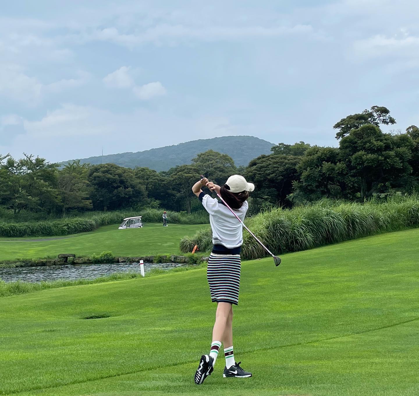 SNSD Sooyoung is out to play golf in style! - Wonderful Generation