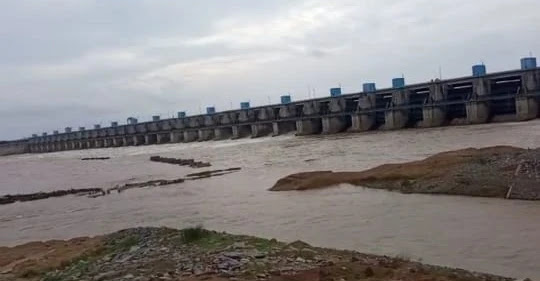 Gosikhurd Flood Live: गोसीखुर्द धरणाचे 33 दरवाजे उघडले,(33 doors of gosikhurd dam open due to heavy rain,gosikhurd dam,Goshikhurd,Goshikhurd live,