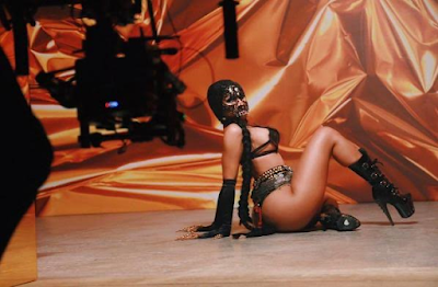 Nicki Minaj shares sexy BTS photos