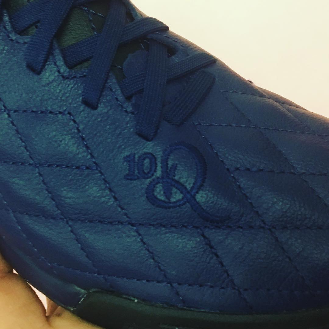 ronaldinho boots 2018