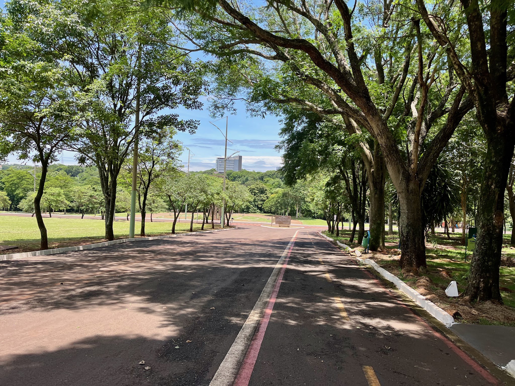 Parque das Nações Indígenas em Campo Grande (MS) Áreas Verdes das Cidades Guia de Parques Parque das Nações Indígenas em Campo Grande (MS) Áreas Verdes das Cidades Guia de Parques