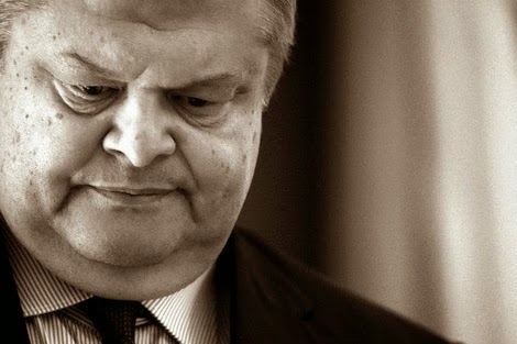 Πόσο χαμηλά μπορεί να φτάσει κάποιος που θέλει πάση θυσία να μείνει στην εξουσία;