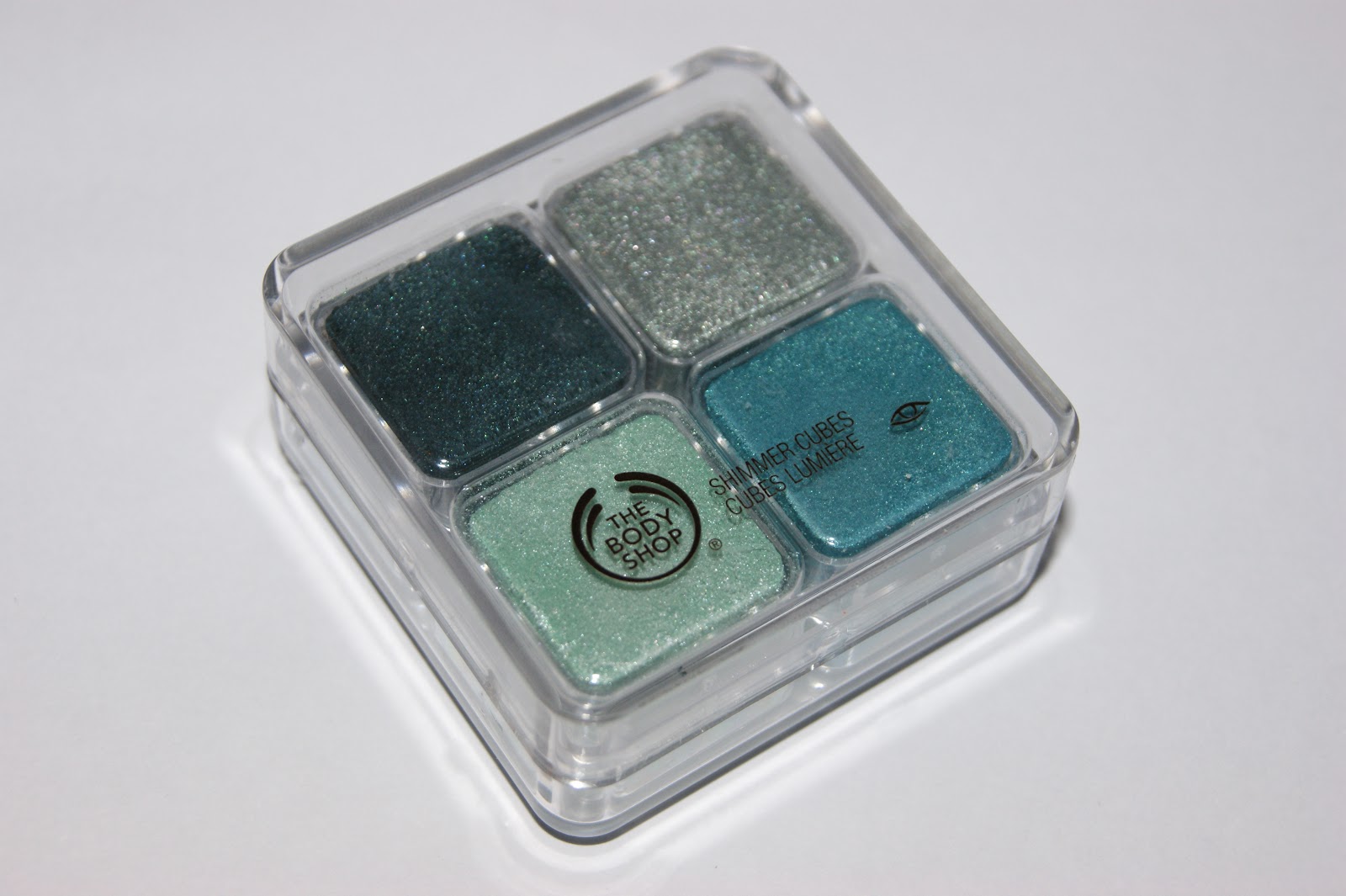 The Shop's Shimmer Cubes in Green - Review | The Girl
