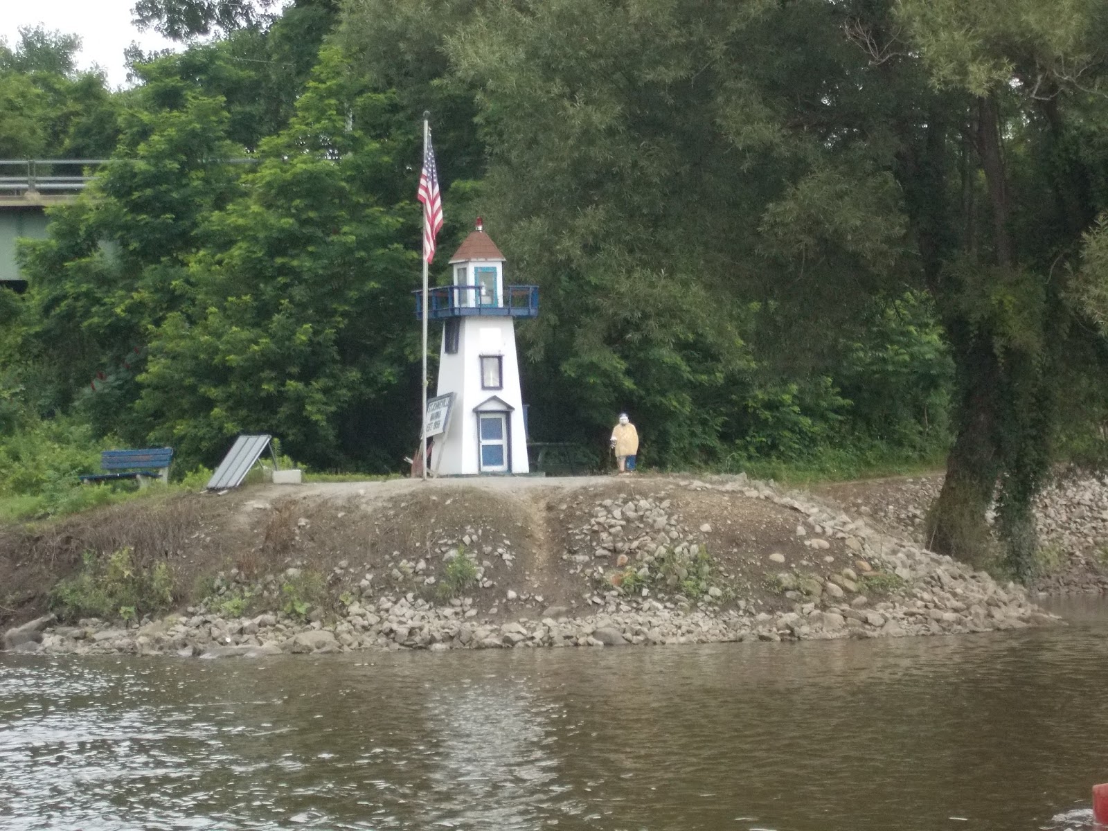 Traveler's Wake Cruising the Erie Canal