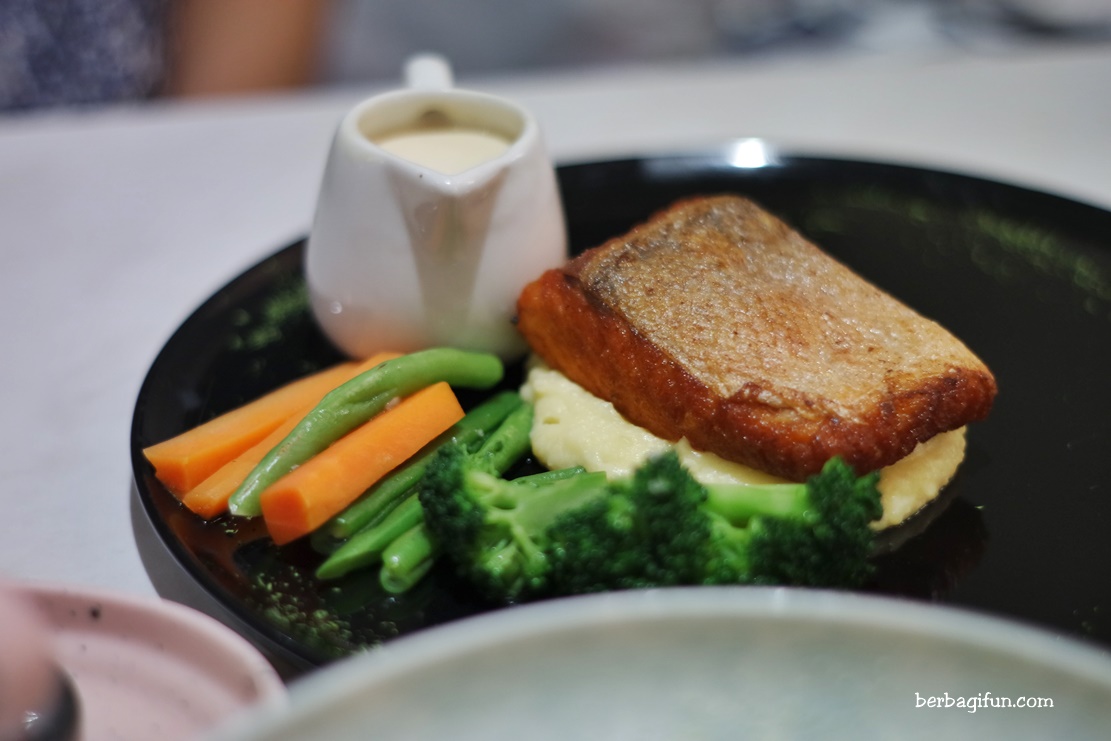 Jeeva Jogja Specialty Coffee and Indonesian Cuisine JALAN JALAN