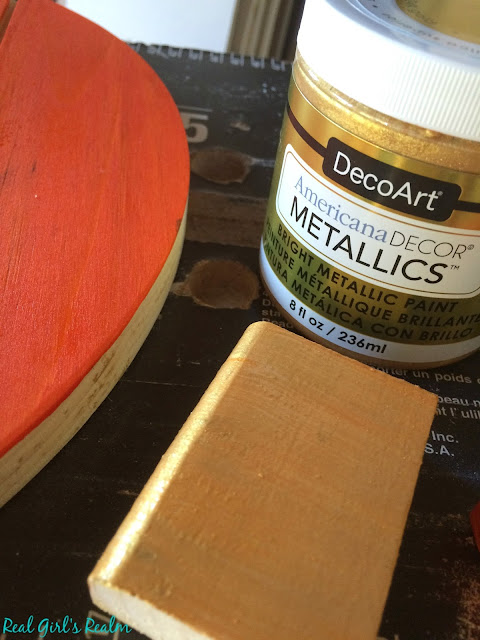 Make your own Pumpkin clock with a wood circle and clock kit