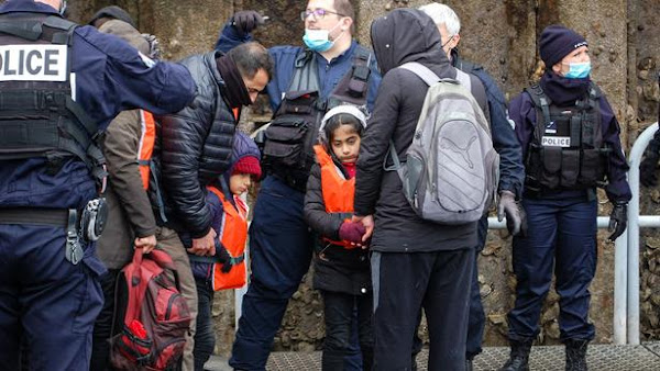 Des migrants expulsés près de Calais, une centaine «mis à l'abri»