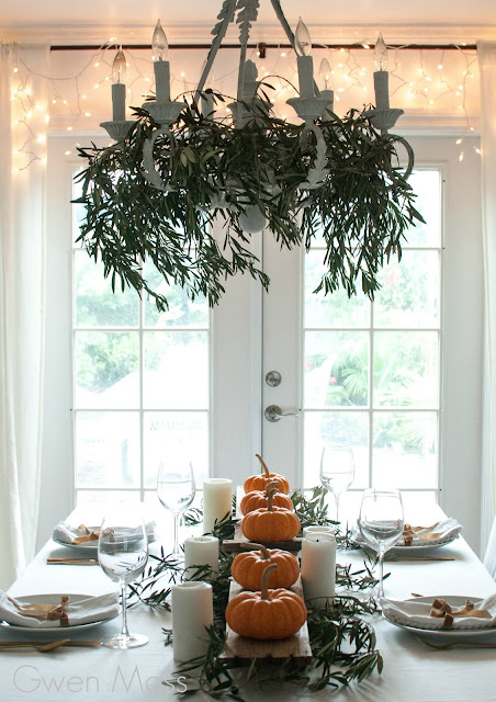 Let's consider inspiring decor ideas for a fall tablescape, pumpkin centerpieces, and painted Cinderella pumpkins. Leslie of Gwen Moss blog shares beautiful autumn DIYs and placesetting ideas on Hello Lovely. #hellolovelystudio #fallinspiration #gwenmoss #tablescape #falltable #falldiy #pumpkins #decoratingideas