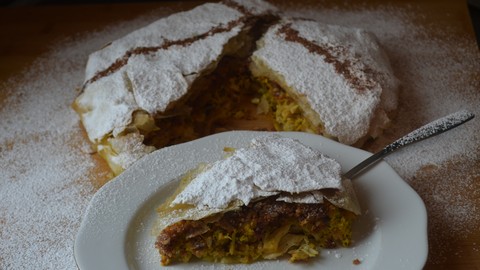 Moroccan recipes: The original chicken & almond Pastilla Moroccan recipes: The original chicken & almond Pastilla