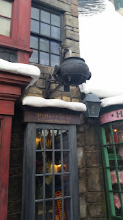 Chuck Does Art: DIY Hogsmeade At Christmastime: Harry Potter