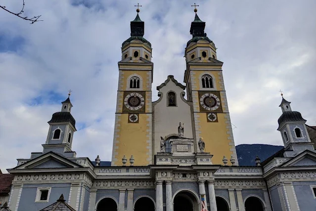 Day trips from Innsbruck for Christmas: Brixen Cathedral