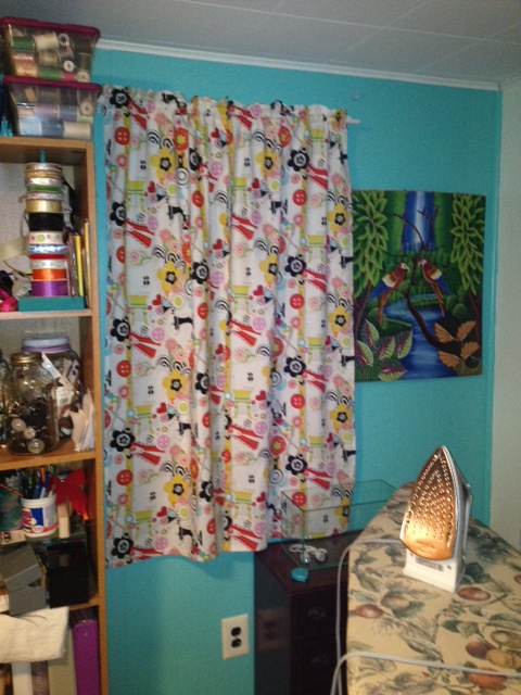 Fabricista: My Sewing Room Curtains!