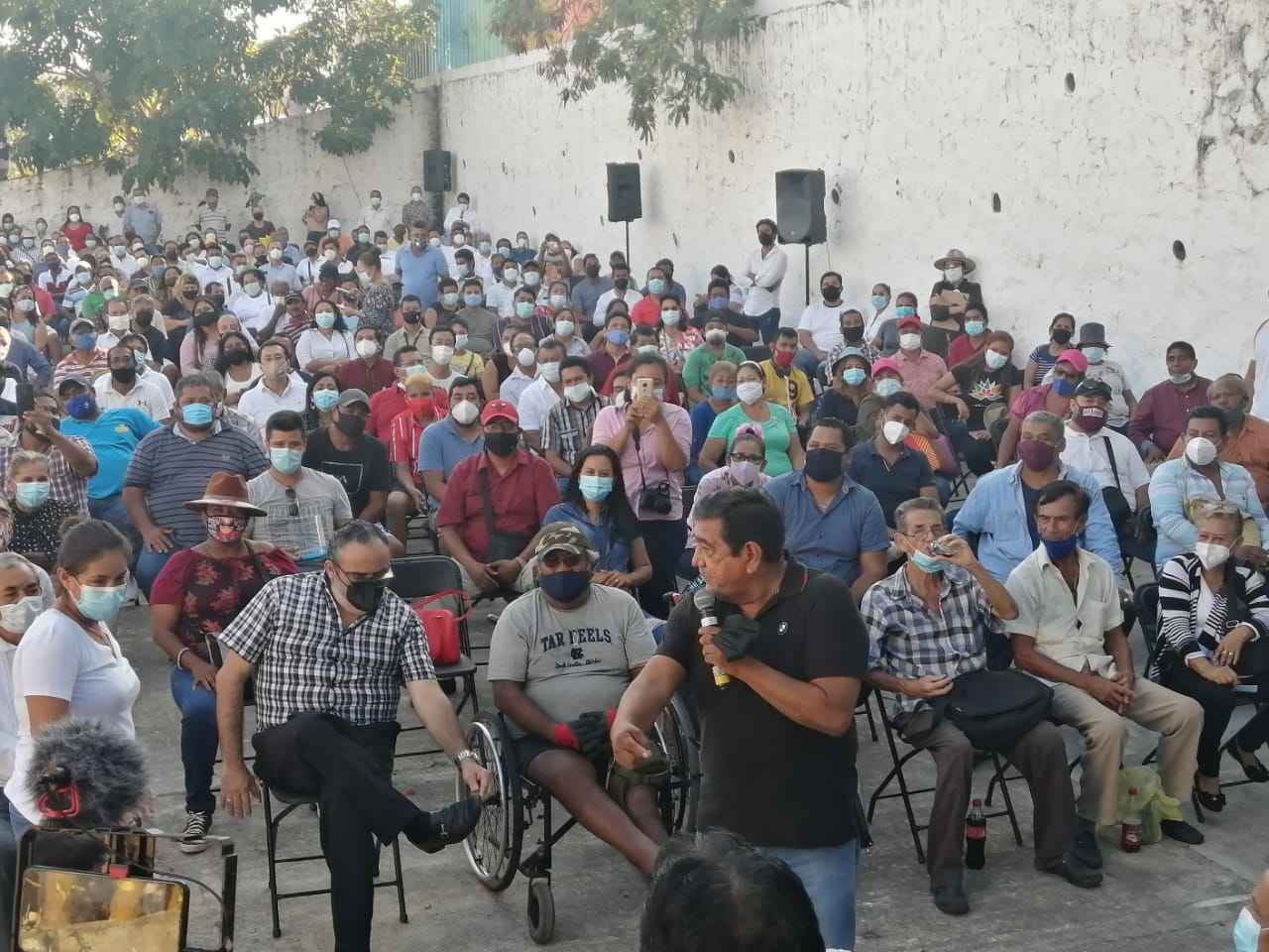 Forma Félix los primeros comités de