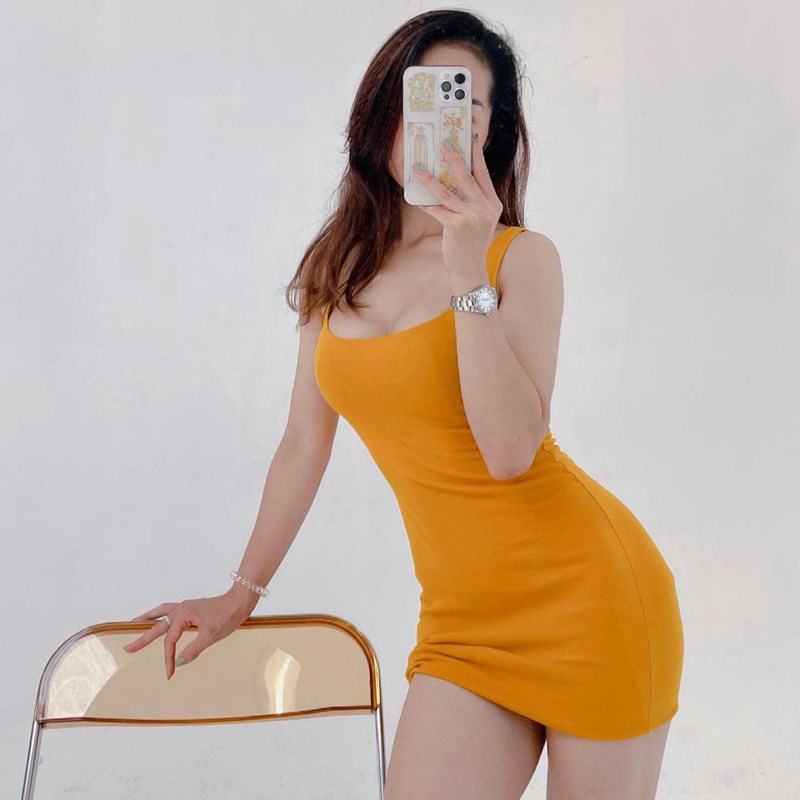 Đám cưới Phú Thọ mà như lễ sắc phong vương hậu: Cô dâu đội vương miện khủng, cầm bó hoa cưới bằng vàng nguyên chất 7 Co giao tieu hoc Thai Binh tiet lo so do an tuong vong 1 vong 3 209039152 525879618613038 8037115585021643458 n 1625885953 858 width1080height1080