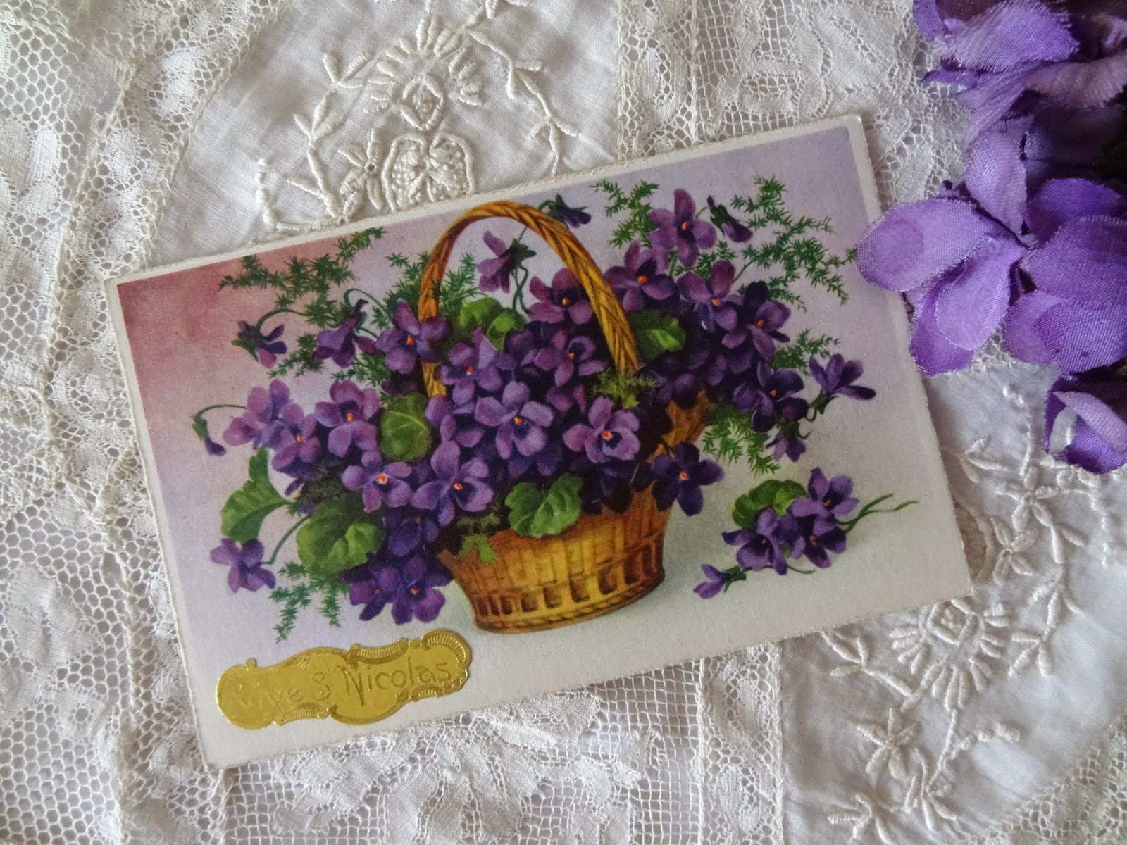 通常在庫品 アンティークフランス 紫小花 スミレの花束刺繍 ブルー