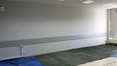 MAlowanie smoka na ścianie w klasie gamingowej w Radomiu, mural 3D przedstawiający smoka wymalowanego na scianie