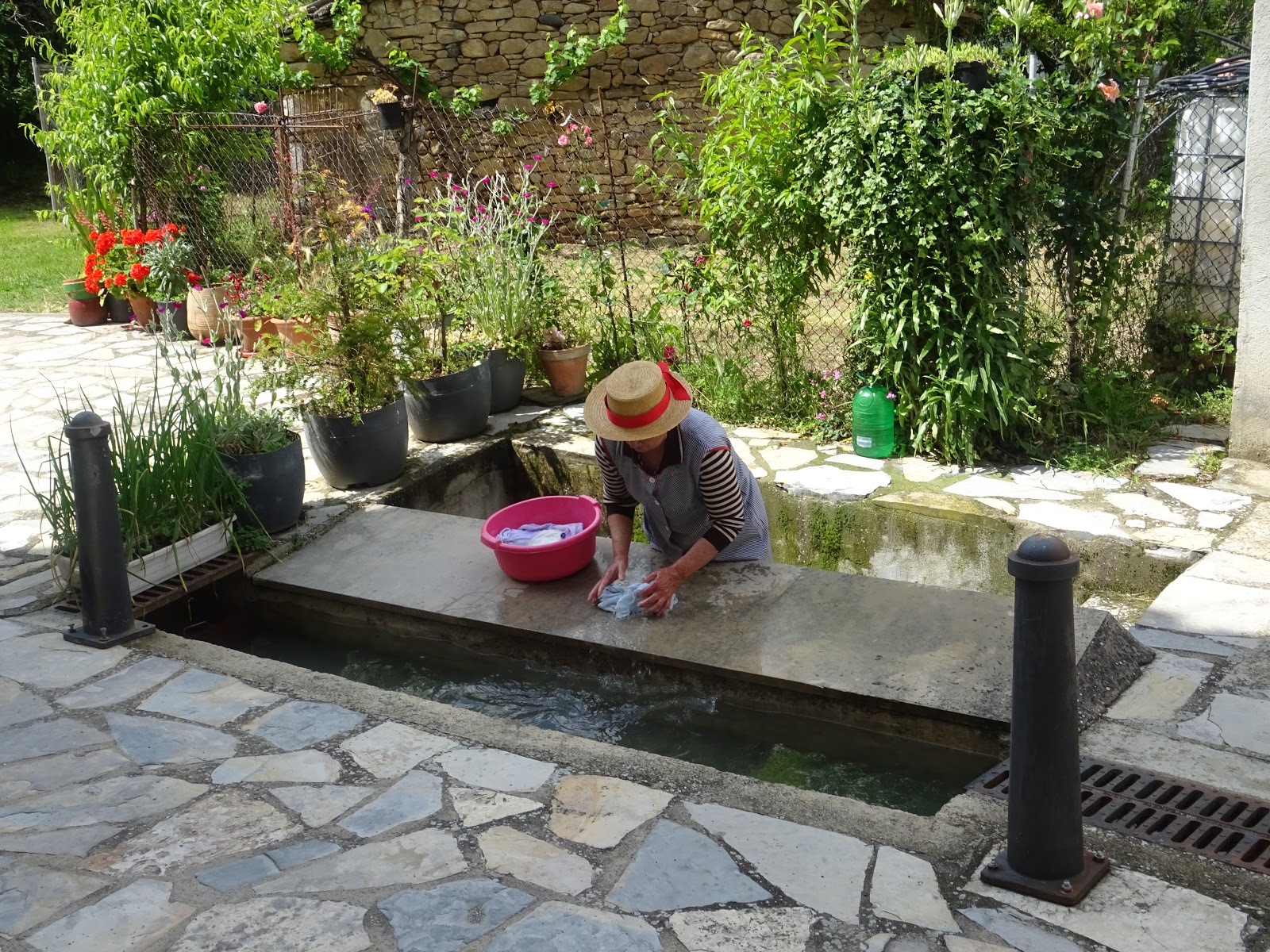 ARTÍCULOS, RESEÑAS LITERARIAS Y EXCURSIONES Carlos Bravo Suárez